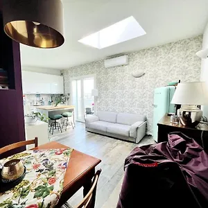  Appartamento Delizioso Bilocale - Stazione Rogoredo, M3, Linate Italia